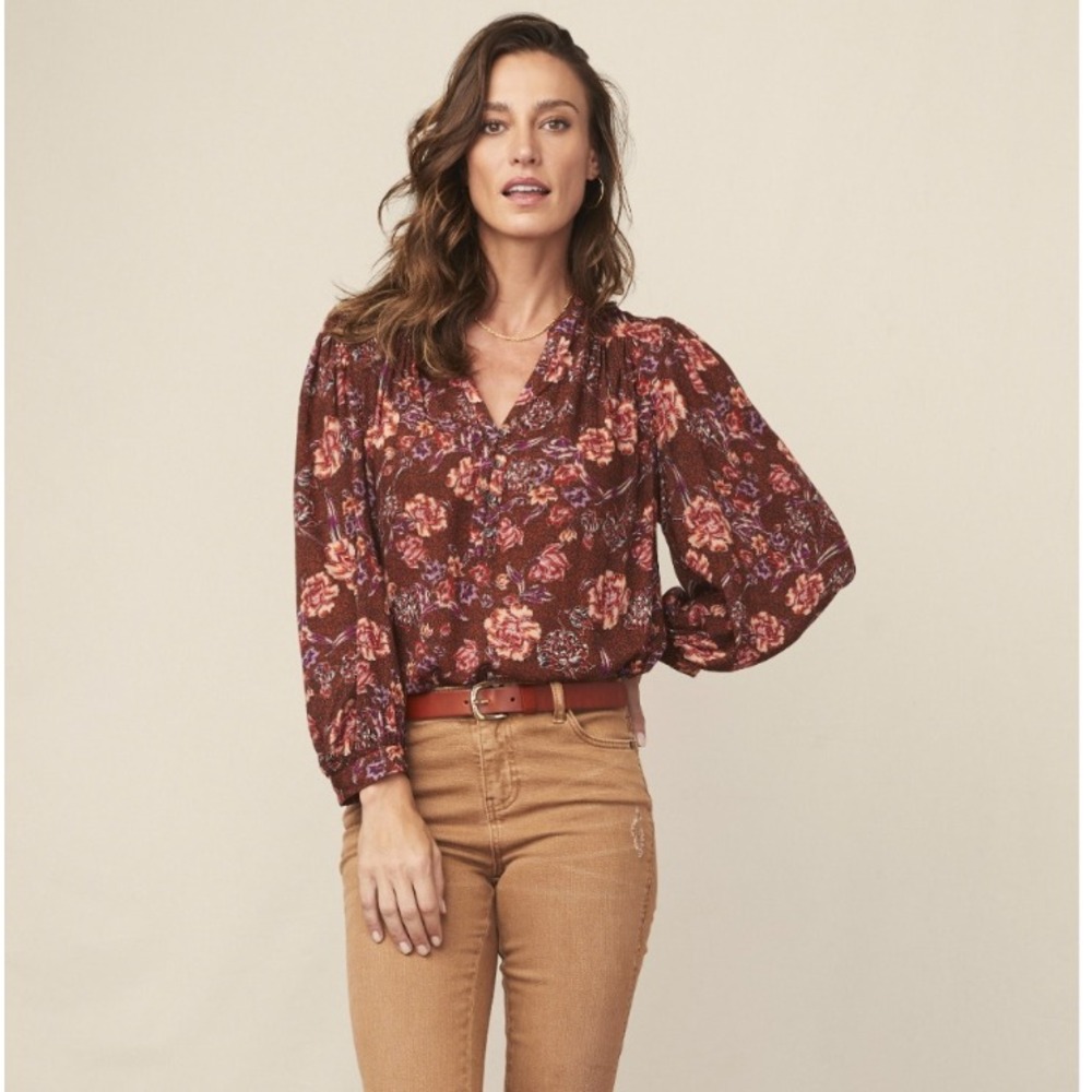 Good Hart Mariposa Blouse Women Large Brown Floral NWT 3/4 Sleeve V-Neck Rayon